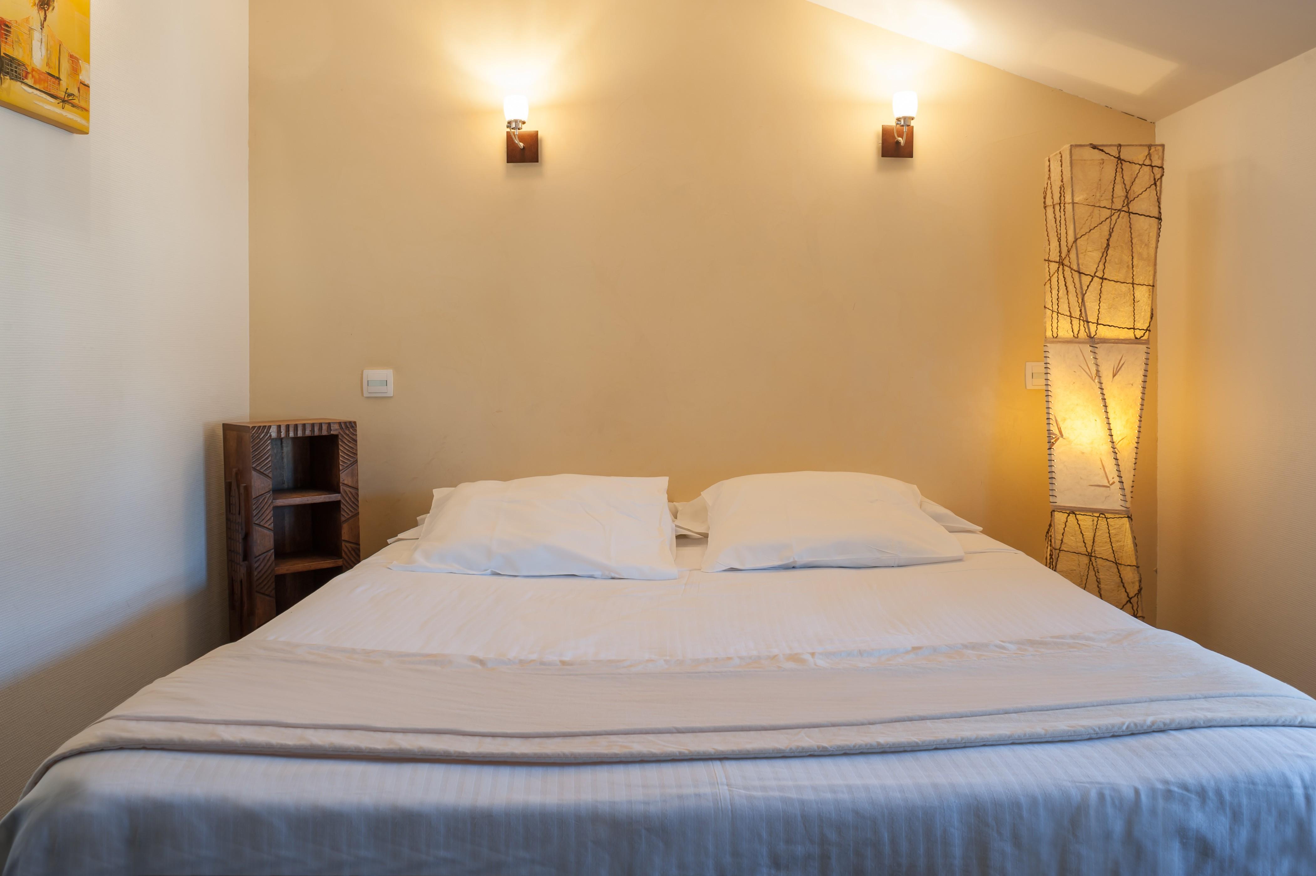 Logis Hotel Tante Yvonne & Son Restaurant Semi-Gastronomique - Lyon Nord Quincieux Zewnętrze zdjęcie