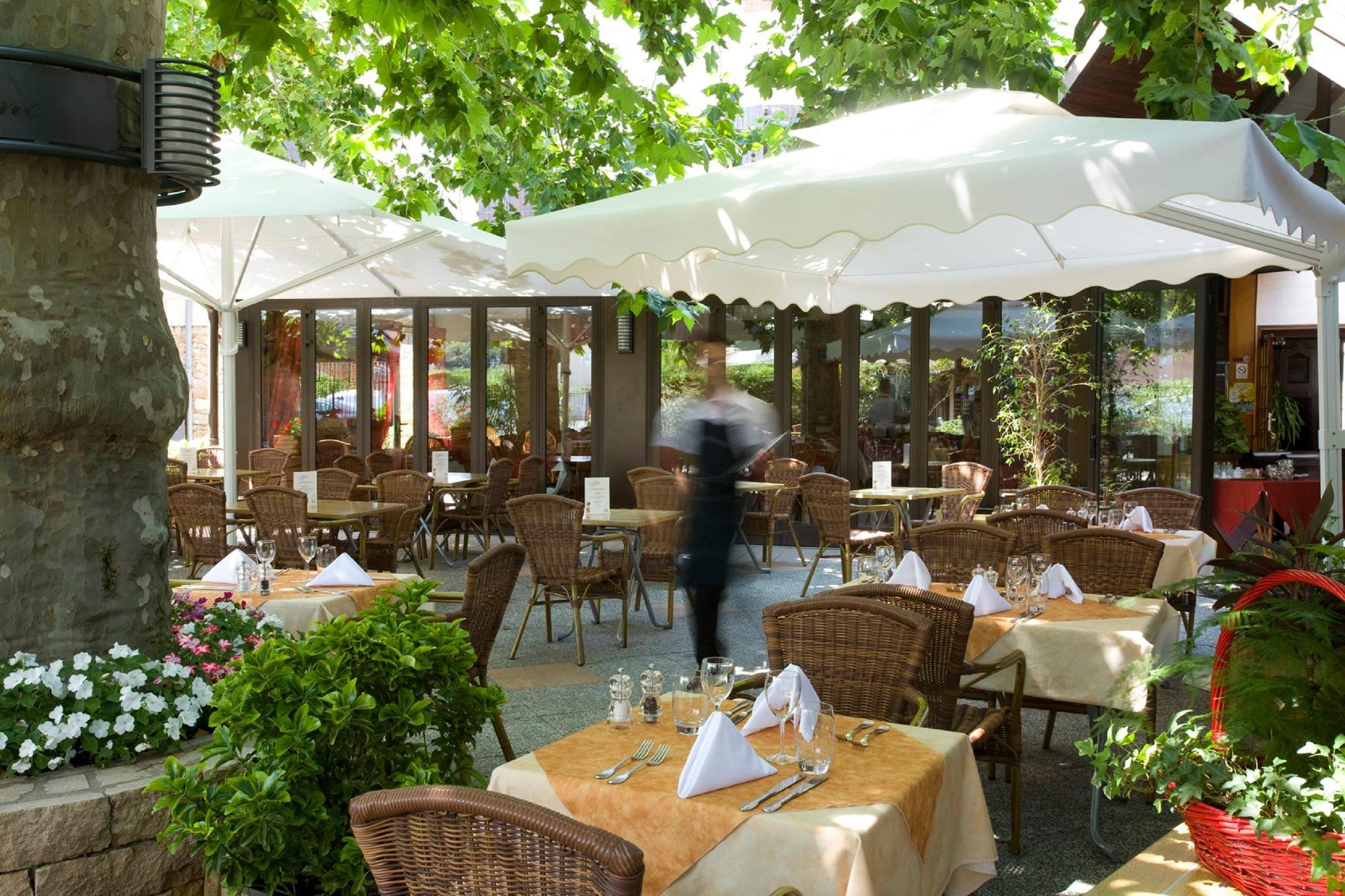 Logis Hotel Tante Yvonne & Son Restaurant Semi-Gastronomique - Lyon Nord Quincieux Zewnętrze zdjęcie
