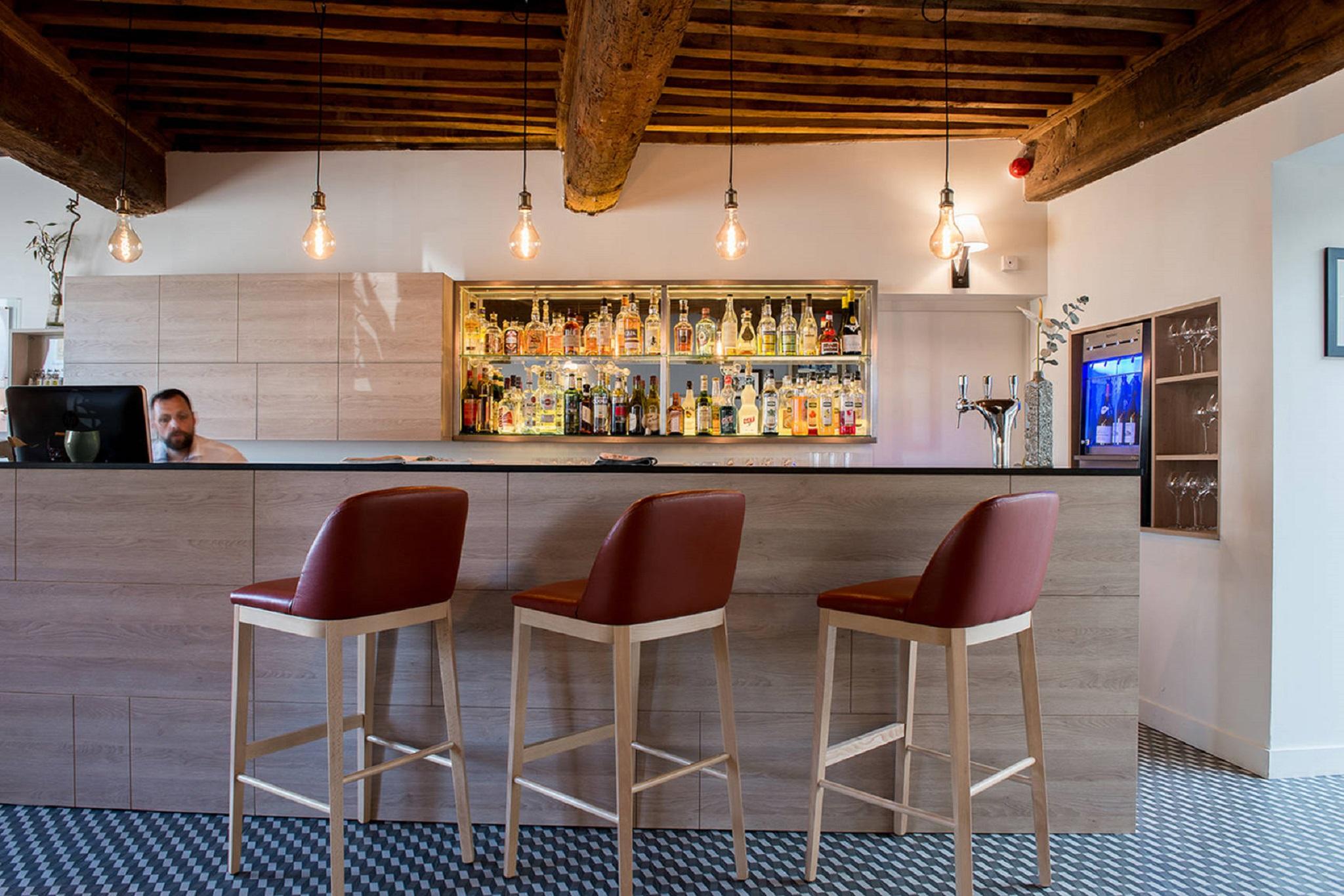 Logis Hotel Tante Yvonne & Son Restaurant Semi-Gastronomique - Lyon Nord Quincieux Zewnętrze zdjęcie