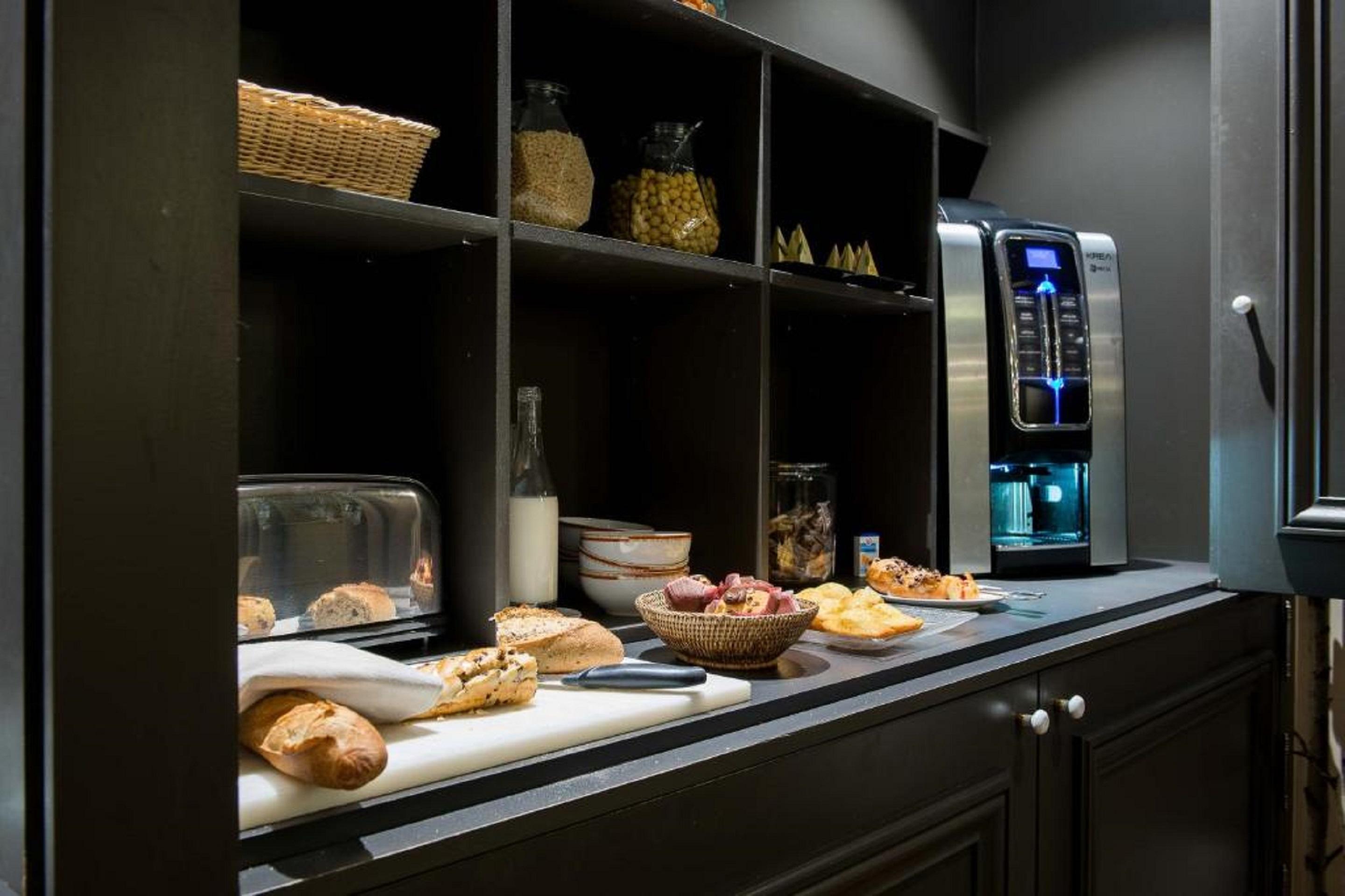 Logis Hotel Tante Yvonne & Son Restaurant Semi-Gastronomique - Lyon Nord Quincieux Zewnętrze zdjęcie